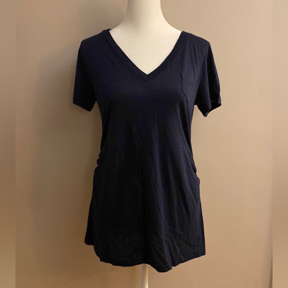 Gap Maternity V-neck Short Sleeve Pocket Tees - Set of 3 - Picture 7 of 12